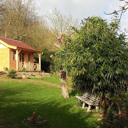 Au Calme Dans Etretat Bed & Breakfast Exterior photo
